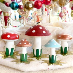 Spun Cotton Crafts ~ Standing Mushrooms for Tablescapes and Under-Tree Decor