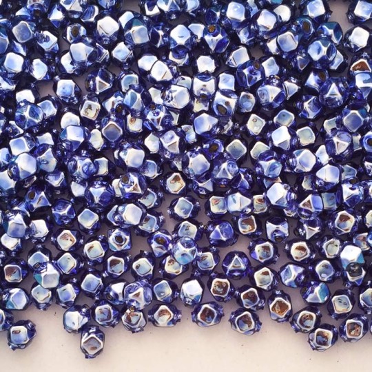 10 Light Blue Faceted Cube Blown Glass Beads 8mm ~ Czech Republic
