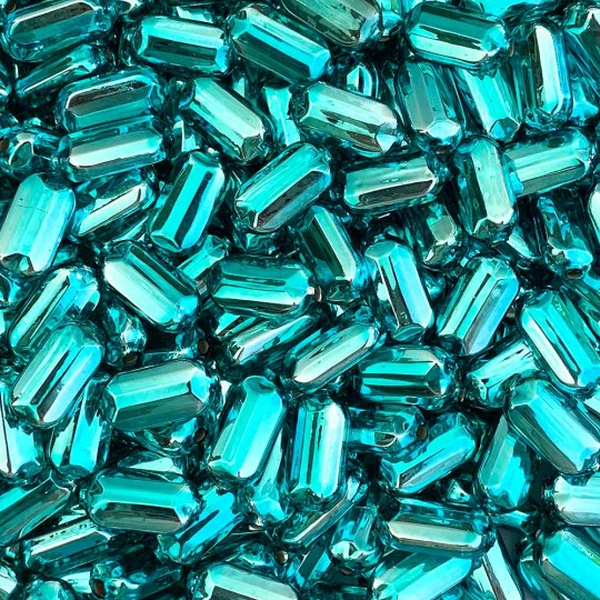 8 Aqua Emerald Cut Blown Glass Beads .875" ~ Czech Republic