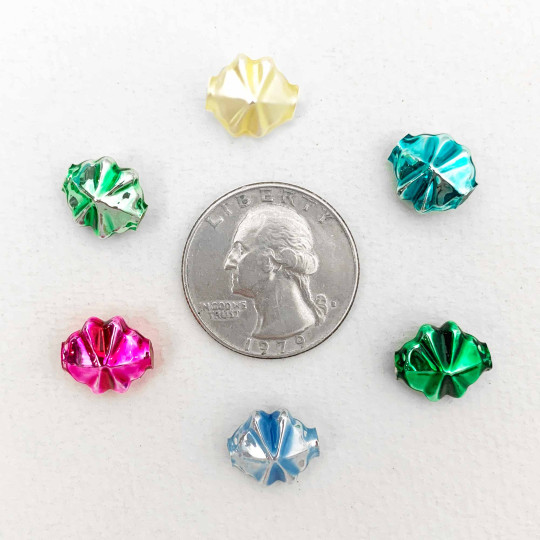8 Small Light Green Starburst Blown Glass Beads .5" ~ Czech Republic