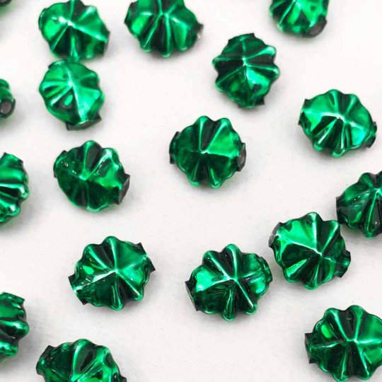 8 Small Green Starburst Blown Glass Beads .5" ~ Czech Republic