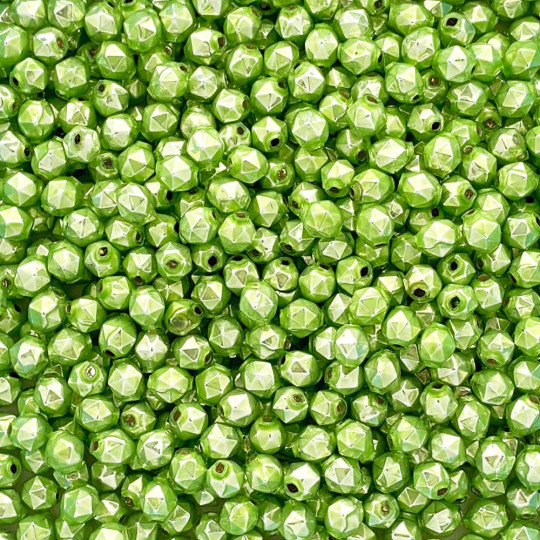 15 Pearl Green Faceted Ball Blown Glass Beads 8mm ~ Czech Republic