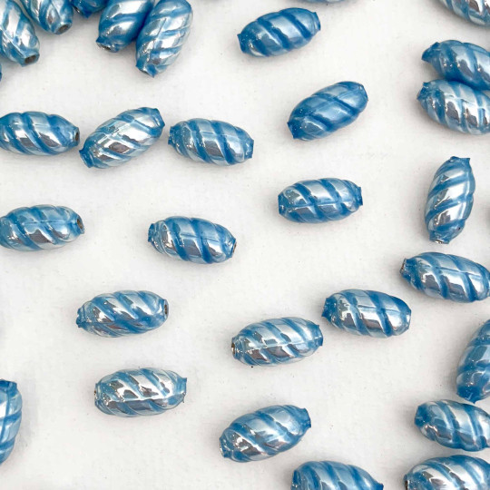 10 Pearl Light Blue Twisted Oval Glass Beads 14mm ~ Czech Republic
