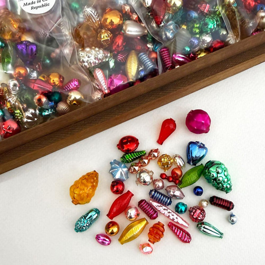 Glass Garland Beads Mixed Pack ~ 30 beads ~ Random Assortment