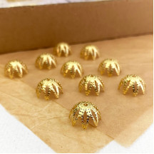 10 Pointed Bead Caps ~ Gold ~ Czech Republic