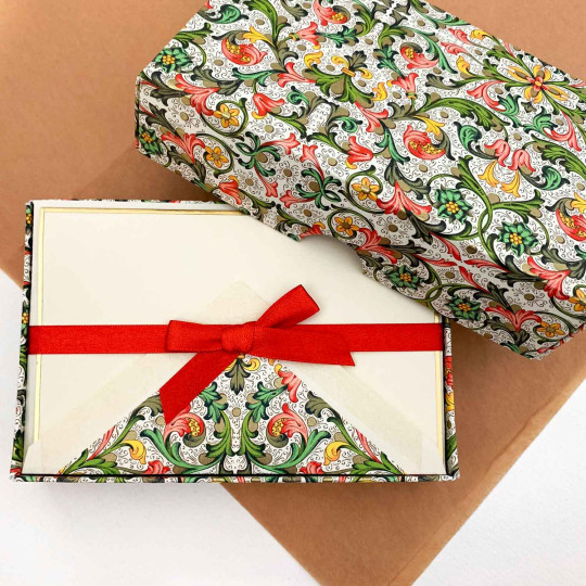 Italian Stationery Folded Card Set ~ 10 Cards + 10 envelopes ~ Rossi Tiled Florentine with Gold Highlights