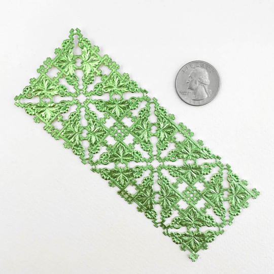 Light Green Dresden Foil Fancy Corners ~ 20