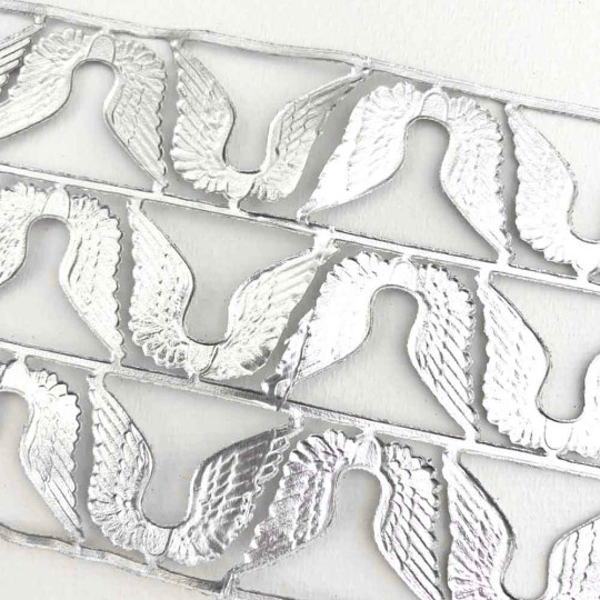 Silver Dresden Foil Wings ~ 24