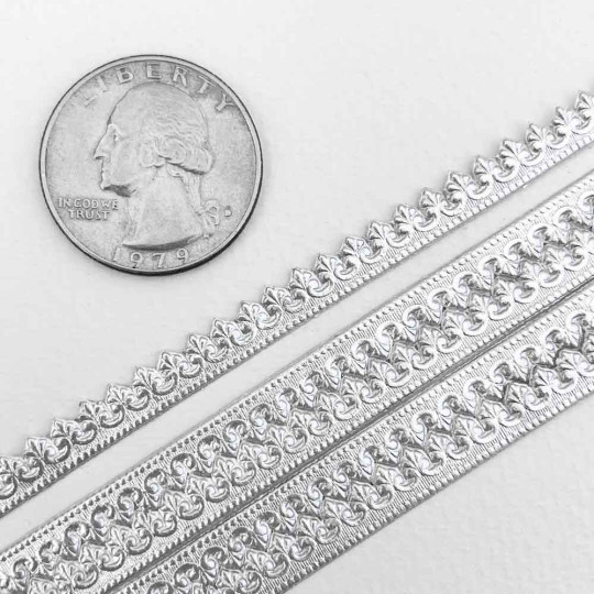 Silver Miniature Beaded Fleur de Lis Dresden Trim ~ 3/16"