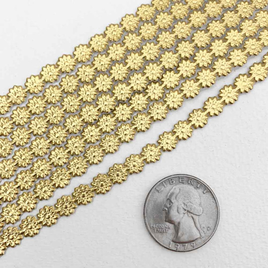 Gold Dresden Flower Trim ~ 1/4" wide