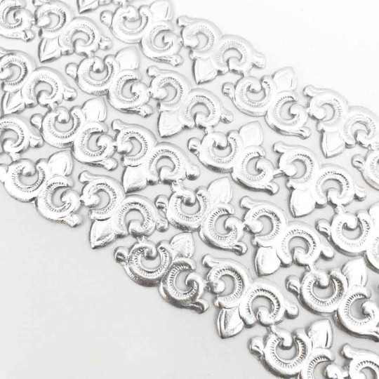 Silver Dresden Foil Fleur-de-lis Swirl ~ 48