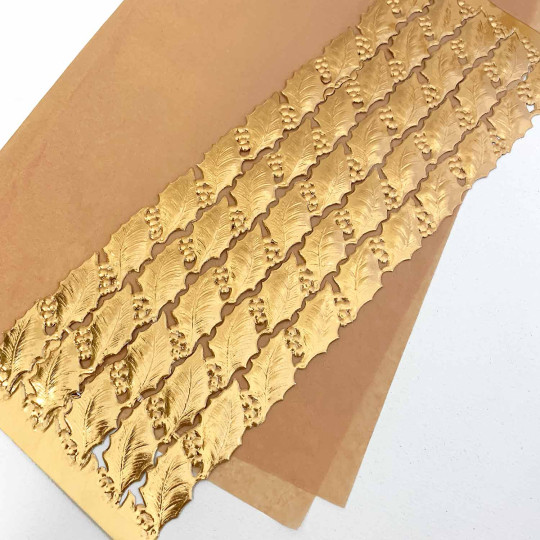Antique Gold Holly and Berry XL Dresden Border Trim ~ 1" wide