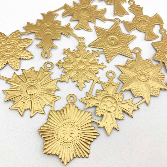 Medium Gold Dresden Foil Medallions ~ 12 Assorted