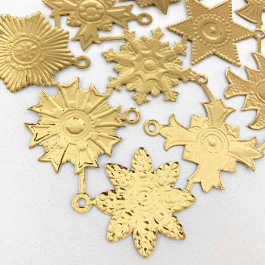 Medium Gold Dresden Foil Medallions ~ 12 Assorted