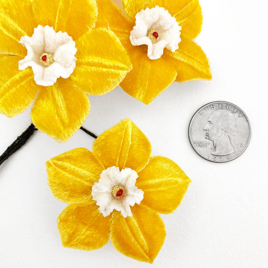 5 Velvet Fabric Narcissus ~ Czech Republic ~ Golden Yellow + White