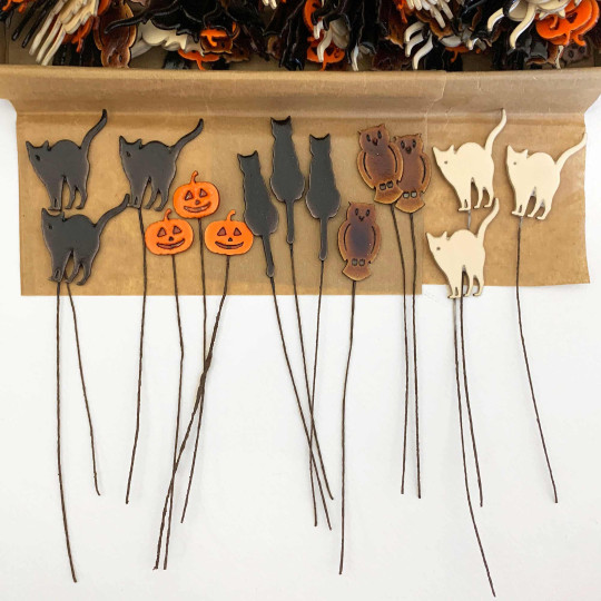 Halloween Mix Lacquered Craft Picks ~ Bundle of 15 Retro-Style Picks