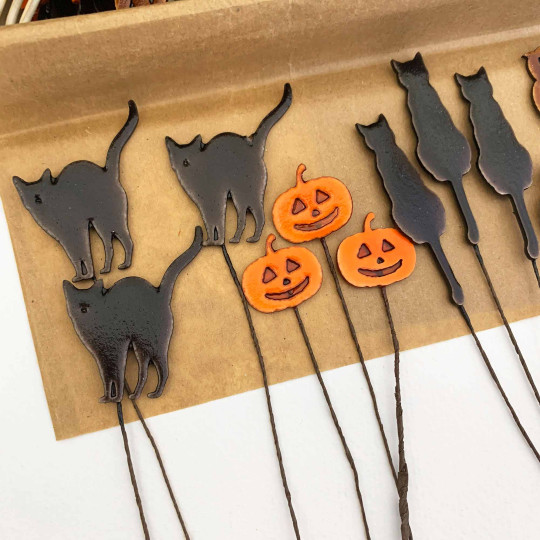 Halloween Mix Lacquered Craft Picks ~ Bundle of 15 Retro-Style Picks