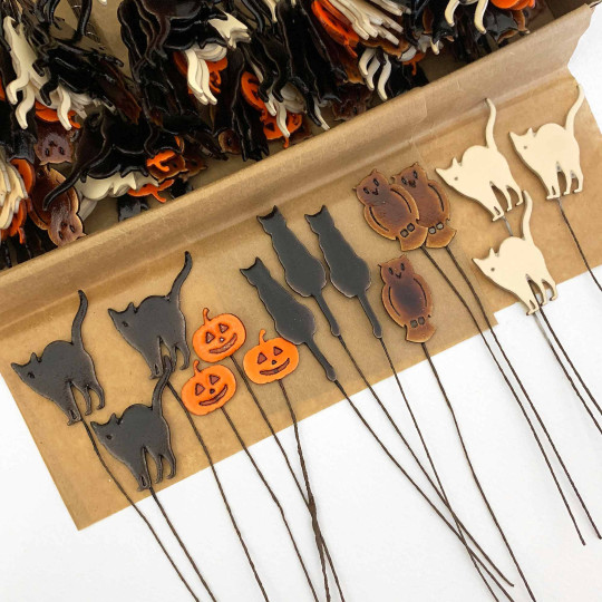 Halloween Mix Lacquered Craft Picks ~ Bundle of 15 Retro-Style Picks