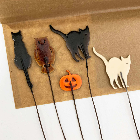 Halloween Mix Lacquered Craft Picks ~ Bundle of 15 Retro-Style Picks