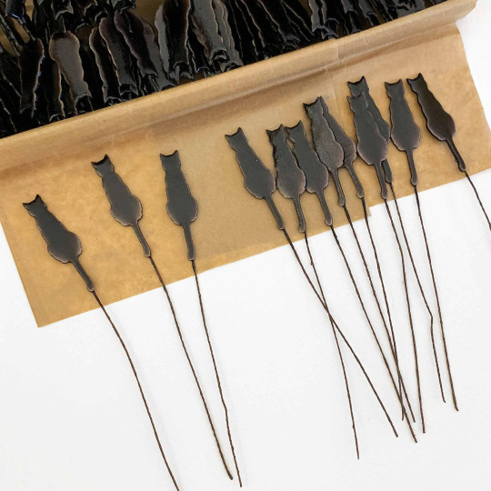 Black Cats Lacquered Craft Picks ~ Bundle of 12 Retro-Style Halloween Picks