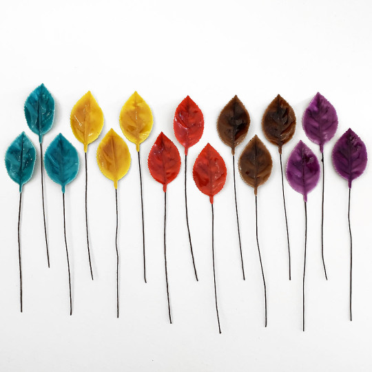 Lacquered Paper Rose Leaves ~ Mixed Colors ~ Bundle of 15 Old Fashioned Craft Leaves