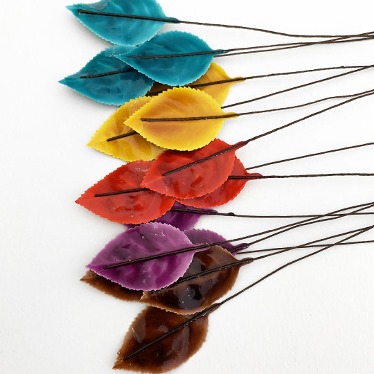 Lacquered Paper Rose Leaves ~ Mixed Colors ~ Bundle of 15 Old Fashioned Craft Leaves