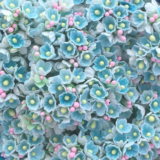 1 Bouquet of Paper Forget Me Nots in Light Blue