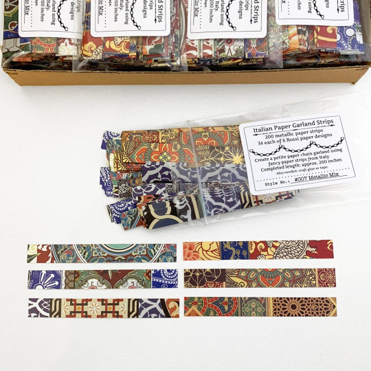 Petite Paper Chain Garland Fancy Italian Paper Strips ~ Metallic Mix
