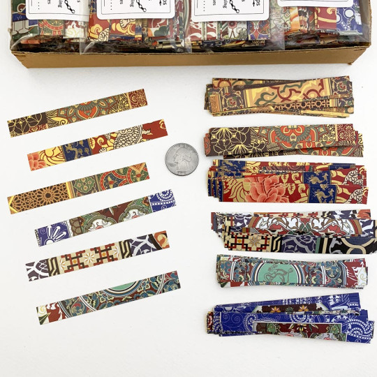 Petite Paper Chain Garland Fancy Italian Paper Strips ~ Metallic Mix
