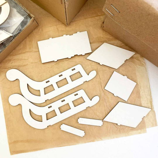 Retro Style Paper Sleigh Assembly Kit