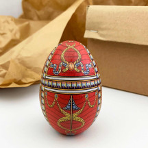 Regal Red Garlands Faberge Egg Metal Easter Tin ~ 3-1/8" tall