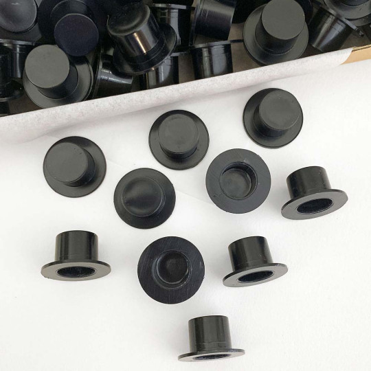 Black Plastic Snowman Hats ~ 5/8" tall x 1-1/8" across brim ~ Set of 10 Top Hats
