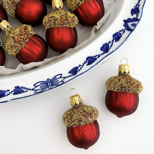 Burgundy Woodland Acorn Christmas Ornament ~ Czech Republic ~ 2-1/4" tall