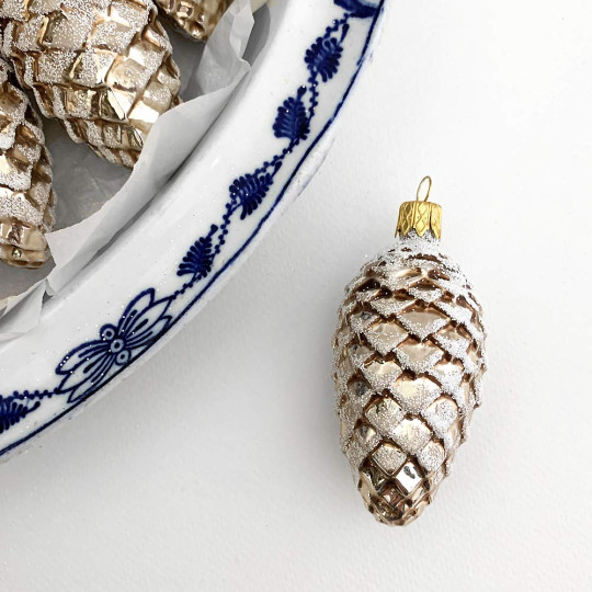 Light Brown Pine Cone Christmas Ornament ~ Czech Republic ~ 3-1/4" long
