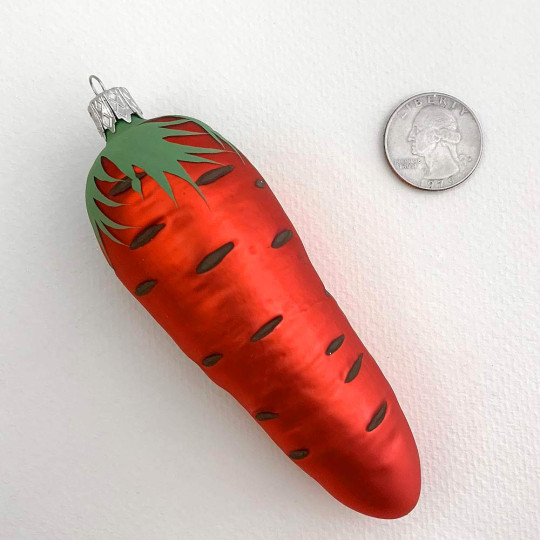 Large Carrot Ornament ~ Czech Republic ~ 4-1/2" long