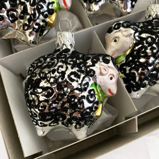 Black Sheep Blown Glass Ornament ~ Czech Republic ~ 2-1/2" tall