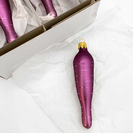 Matte Purple Heriloom Carrot Ornament ~ Czech Republic ~ 4-1/4" long