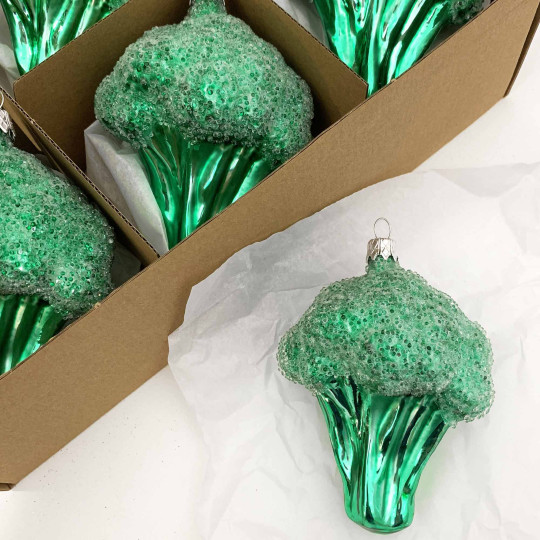 Blown Glass Broccoli Ornament ~ Czech Republic ~ 4" tall