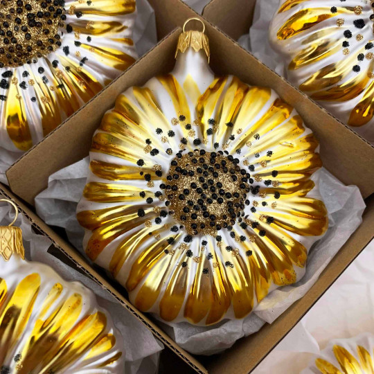 Large Yellow Blown Glass Flower Ornament ~ Czech Republic ~ 4" tall
