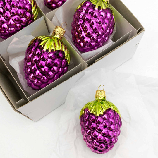 Purple Berry Blown Glass Ornament ~ Czech Republic ~ 2-3/8" tall