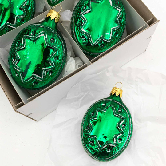Green Fancy Star Blown Glass Ornament ~ Czech Republic ~ 3" tall