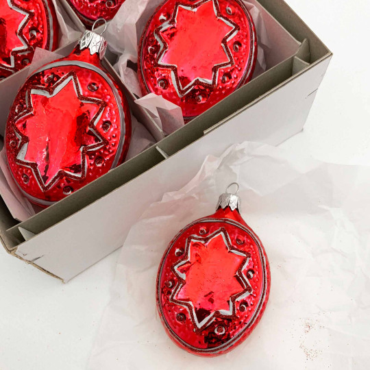 Red Fancy Star Blown Glass Ornament ~ Czech Republic ~ 3" tall