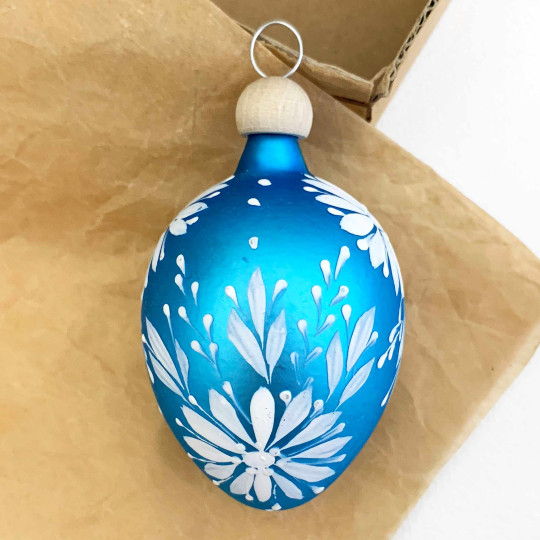 Bright Blue Egg with White Flowers Blown Glass Ornament ~ Czech Republic ~ 2-1/2" tall