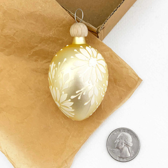 Pale Yellow Egg with White Flowers Blown Glass Ornament ~ Czech Republic ~ 2-1/2" tall