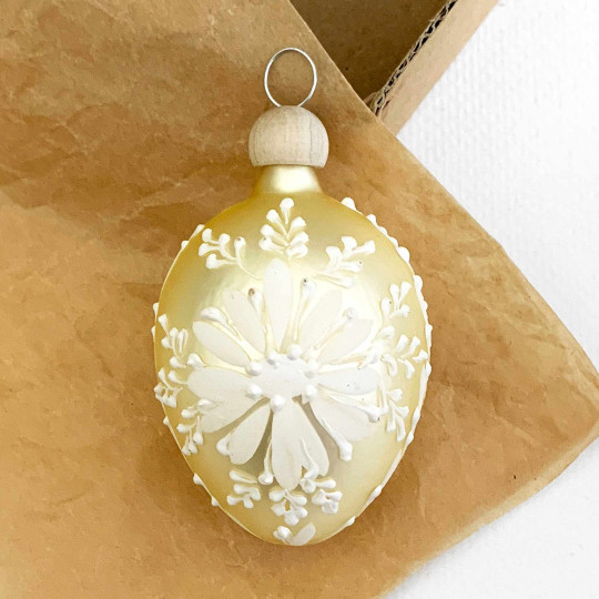 Pale Yellow Egg with Folkloric White Flower Blown Glass Ornament ~ Czech Republic ~ 2-1/2" tall