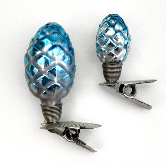 Pair of Clipping Pine Cone Ornaments ~ Germany ~ 2-1/4" tall and 1-3/4" tall