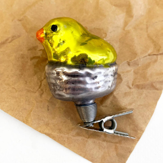 Chick in Nest Clipping Blown Glass Ornament ~ Germany ~ 2" tall