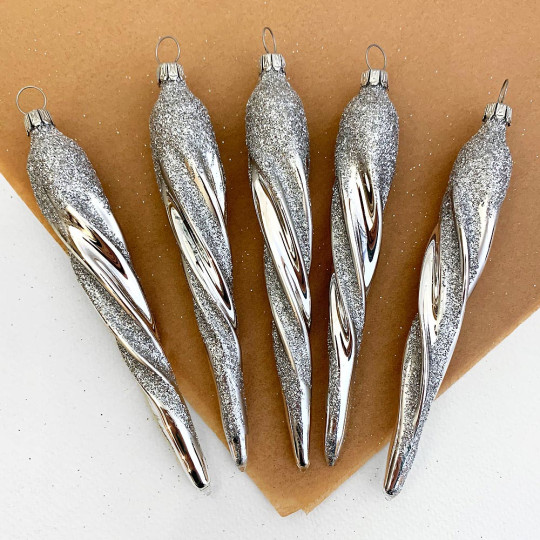 SIlver Glittered Blown Glass Icicle Ornament ~ Germany ~ 5" long