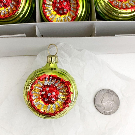 Shiny Lime Green Blown Glass Sunflower Indent Ornament ~ Germany ~ 2" tall