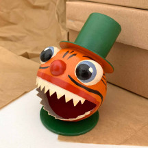 Big Mouth in Top Hat Papier Mache Candy Container ~ Germany ~ 4-1/2" tall